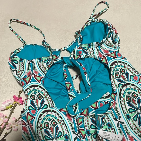 NWT BECCA BY REBECCA VIRTUE Sarai Plunge One Piece Swimsuit - Picture 9 of 12